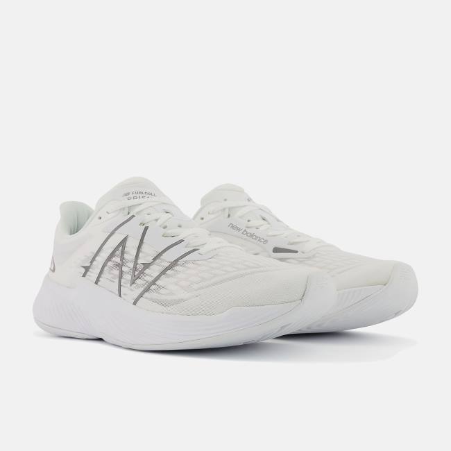 Adidasi Alergare Barbati New Balance FuelCell Prism v2 Albi Argintii Inchis Metal Negrii Metal | NB847PCH