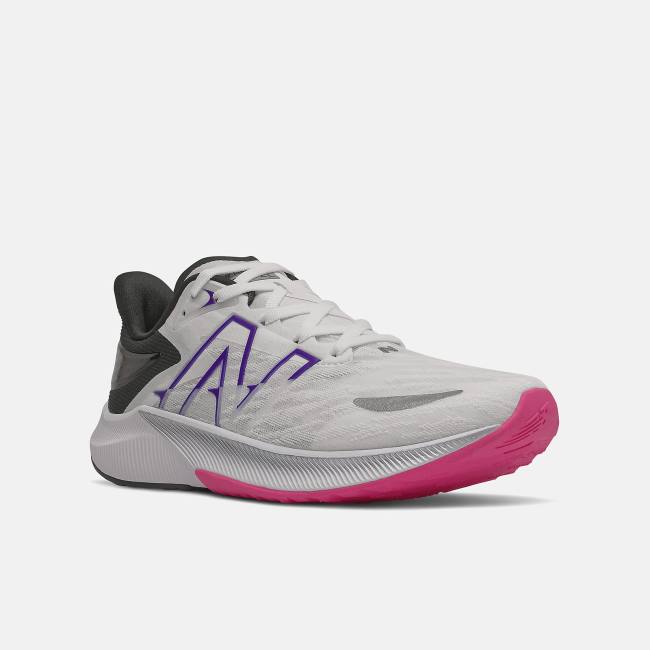 Adidasi Alergare Dama New Balance FuelCell Propel V3 Albi Roz Violet Inchis | NB457EHN