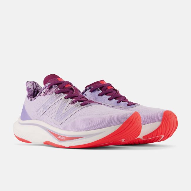 Adidasi Alergare Dama New Balance NYC Marathon Fuel Cell Rebel V3 Violet Albastru Deschis | NB702CTG