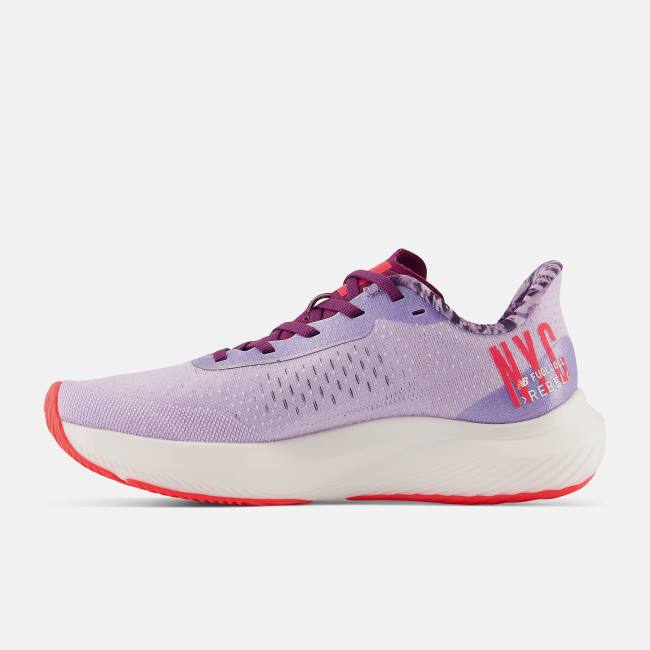 Adidasi Alergare Dama New Balance NYC Marathon Fuel Cell Rebel V3 Violet Albastru Deschis | NB702CTG