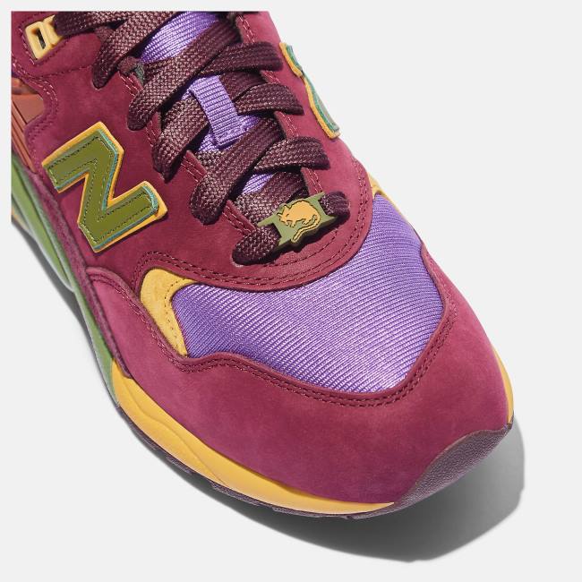 Adidași Barbati New Balance Stray Rats x 580 Visinii Violet | NB294DVK