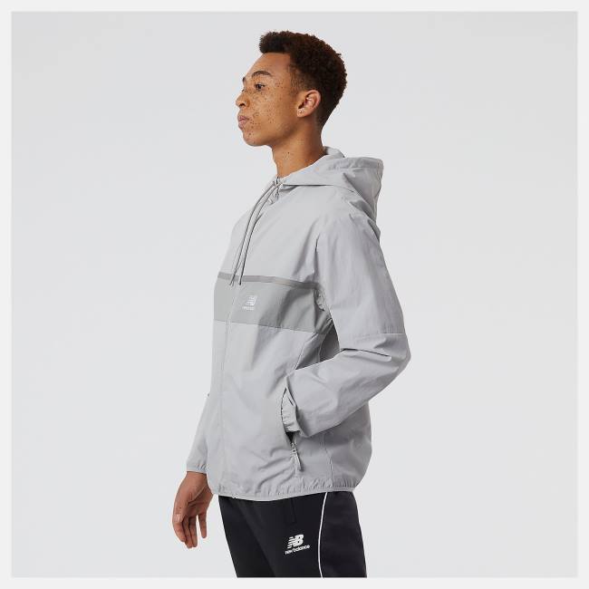 Geaca Barbati New Balance NB Athletics Amplified Windbreaker Gri Deschis | NB463SPD