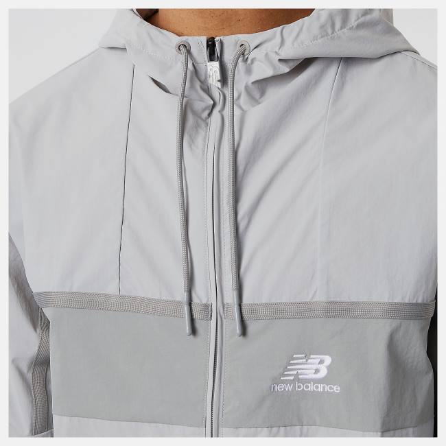 Geaca Barbati New Balance NB Athletics Amplified Windbreaker Gri Deschis | NB463SPD