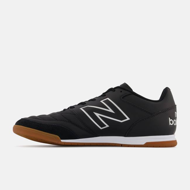 Ghete Fotbal Barbati New Balance 442 V2 TEAM IN Negrii Albi | NB736TDE