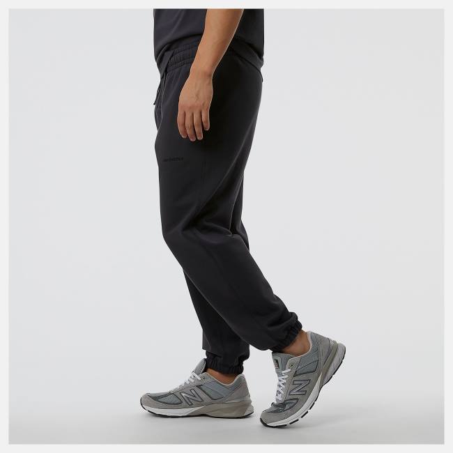 Pantaloni Barbati New Balance NB Athletics Nature State Sweatpant Negrii | NB478CHF