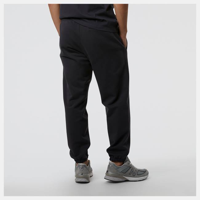 Pantaloni Barbati New Balance NB Athletics Nature State Sweatpant Negrii | NB478CHF