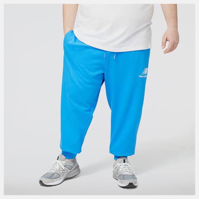 Pantaloni Barbati New Balance NB Essentials Stacked Logo Sweatpant Albastri | NB013GHW