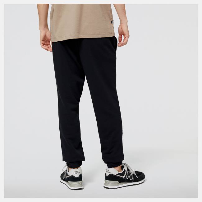 Pantaloni Barbati New Balance NB Essentials Seasonal Fleece Jogger Negrii | NB107WJH