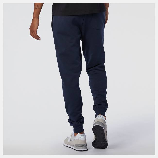 Pantaloni Barbati New Balance NB Essentials Stacked Logo Sweatpant Bleumarin | NB216UWA