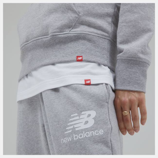 Pantaloni Barbati New Balance NB Essentials Stacked Logo Sweatpant Gri | NB384CEM