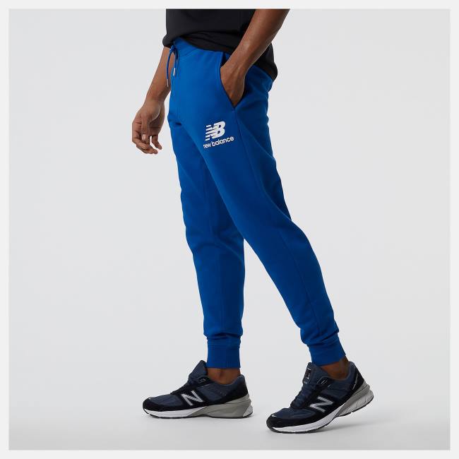 Pantaloni Barbati New Balance NB Essentials Stacked Logo Sweatpant Albastri | NB673WRM