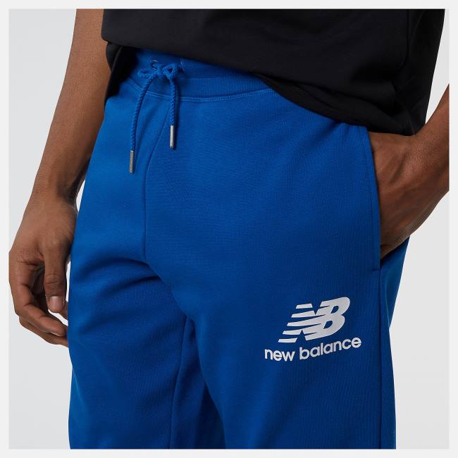 Pantaloni Barbati New Balance NB Essentials Stacked Logo Sweatpant Albastri | NB673WRM