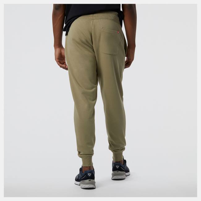 Pantaloni Barbati New Balance NB Essentials Stacked Logo Sweatpant Camuflaj | NB681MOI