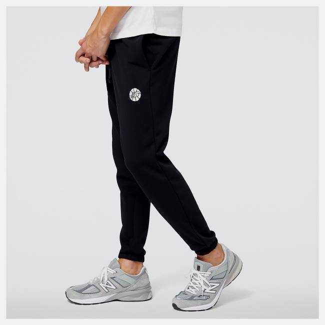 Pantaloni Barbati New Balance NB Hoops Fundamentals Negrii | NB637DAI