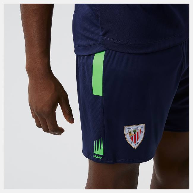 Pantaloni Scurti Barbati New Balance Atletism Club On-Pitch Bleumarin | NB581UIY