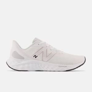 Adidasi Alergare Barbati New Balance Fresh Foam Arishi v4 Albi Gri Deschis Argintii Metal | NB159BUG