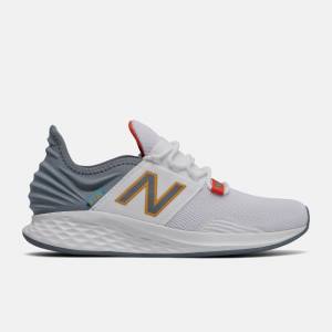 Adidasi Alergare Barbati New Balance Fresh Foam Roav Albi Gri | NB742TLR