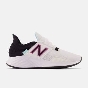 Adidasi Alergare Dama New Balance Fresh Foam Roav Albi Negrii | NB435CRO