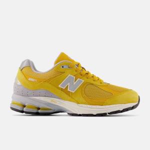 Adidași Barbati New Balance 2002R Argintii | NB321QUM