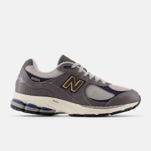 Adidași Barbati New Balance 2002R Aurii Metal | NB024DPV