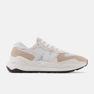 Adidași Barbati New Balance 57/40 Gri Negrii | NB075KDF